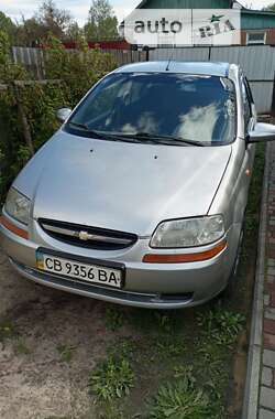 Седан Chevrolet Aveo 2004 в Новгород-Сіверському