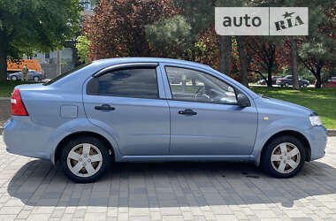 Седан Chevrolet Aveo 2007 в Дніпрі