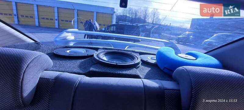 Седан Chevrolet Aveo 2011 в Львове