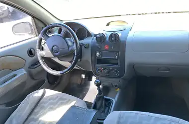 Chevrolet Aveo 2005