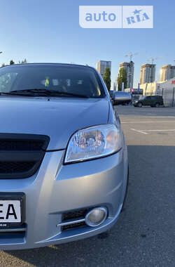 Седан Chevrolet Aveo 2008 в Киеве