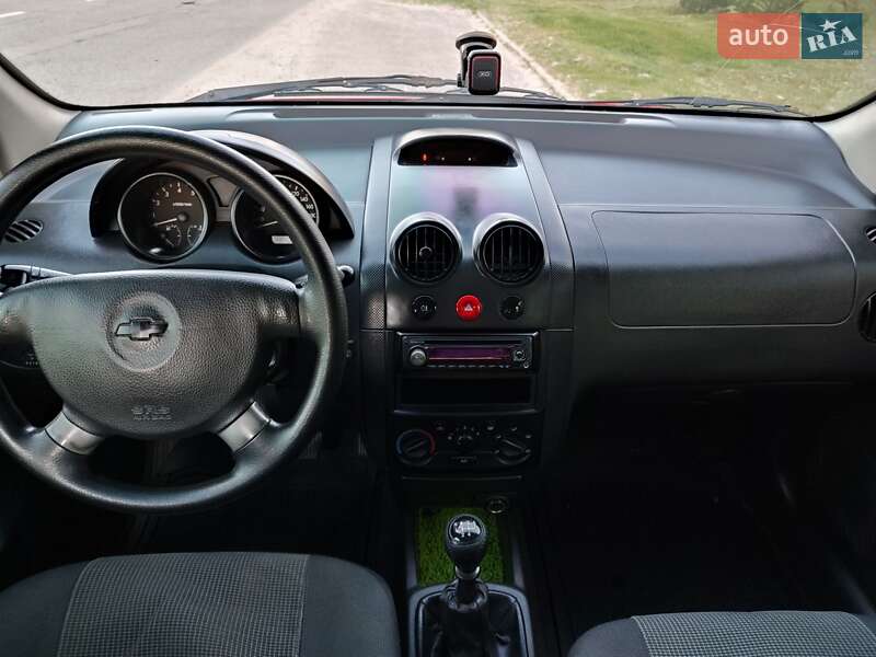 Седан Chevrolet Aveo 2006 в Каменском