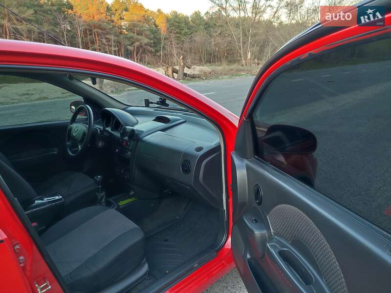 Седан Chevrolet Aveo 2006 в Каменском
