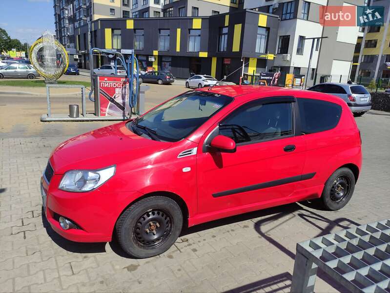 Хетчбек Chevrolet Aveo 2010 в Івано-Франківську