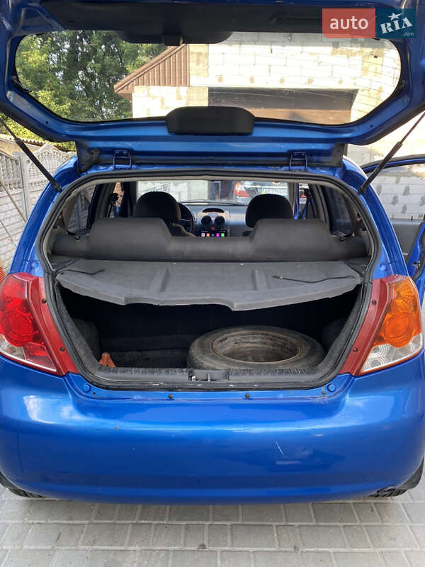 Хэтчбек Chevrolet Aveo 2008 в Днепре