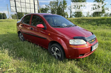 Седан Chevrolet Aveo 2004 в Зіньківі