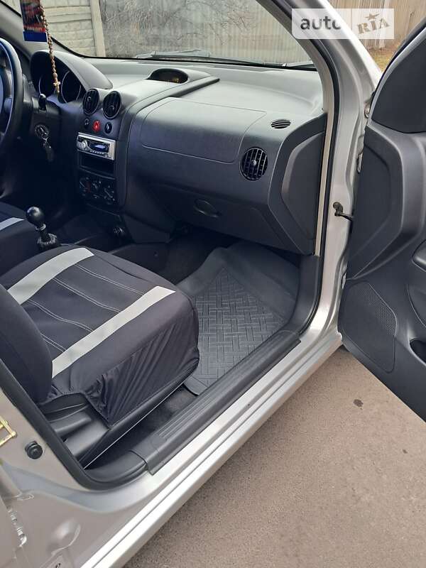 Седан Chevrolet Aveo 2006 в Борисполе