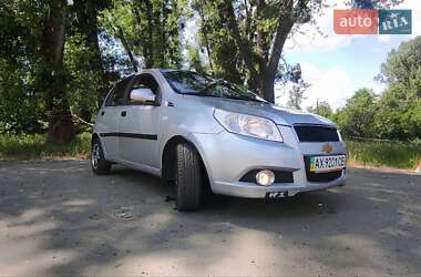 Хетчбек Chevrolet Aveo 2008 в 