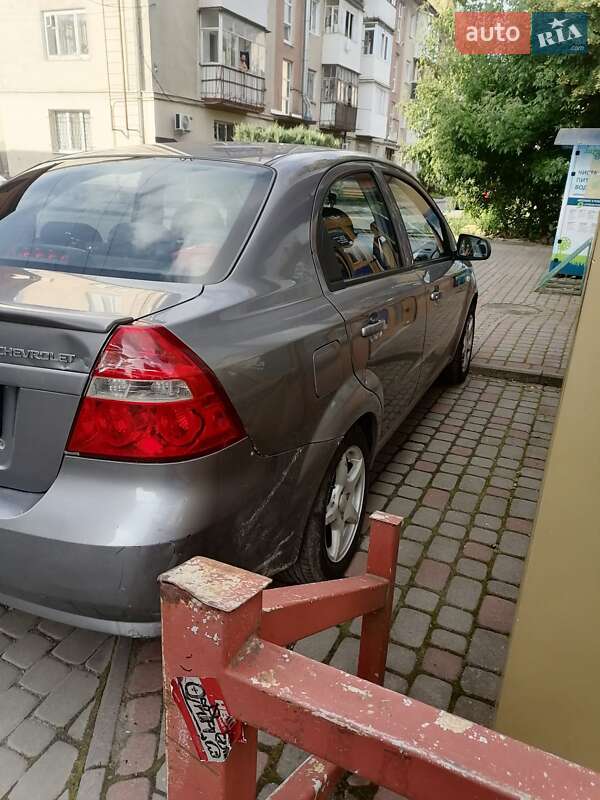 Седан Chevrolet Aveo 2006 в Луцке