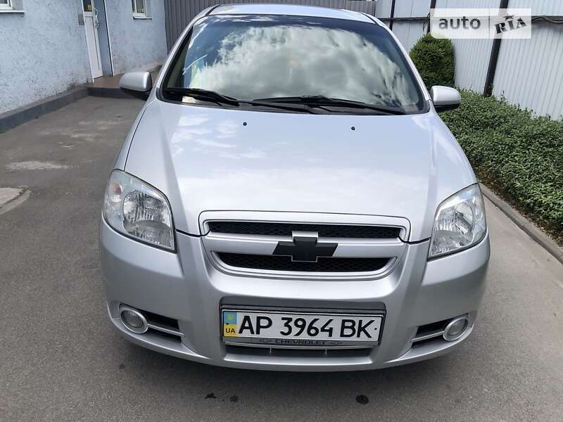 Седан Chevrolet Aveo 2008 в Запоріжжі