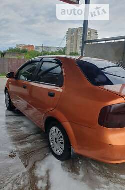 Седан Chevrolet Aveo 2006 в Сумах