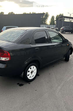 Седан Chevrolet Aveo 2005 в Днепре