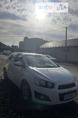 Хэтчбек Chevrolet Aveo 2012 в Луцке