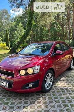 Седан Chevrolet Aveo 2014 в Сумах