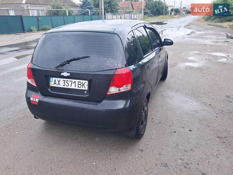 Хетчбек Chevrolet Aveo 2004 в Шевченковому