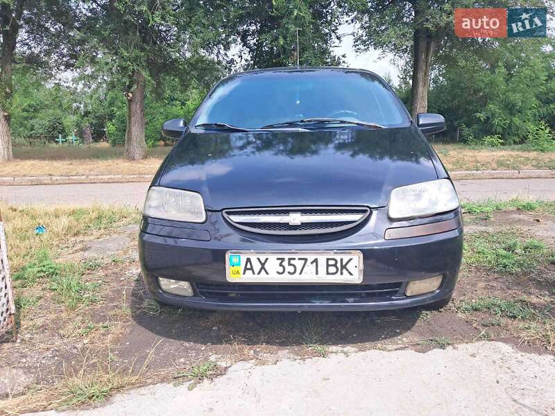 Хетчбек Chevrolet Aveo 2004 в Шевченковому