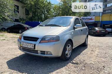 Седан Chevrolet Aveo 2005 в Киеве