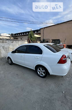 Седан Chevrolet Aveo 2008 в Новомосковську