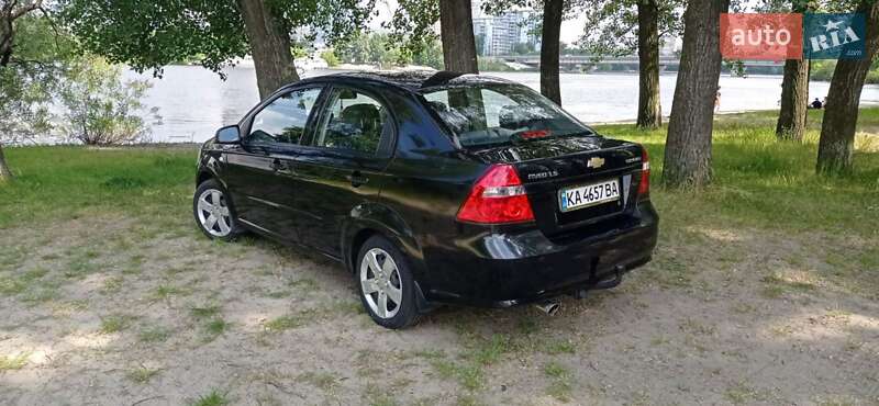 Седан Chevrolet Aveo 2011 в Киеве