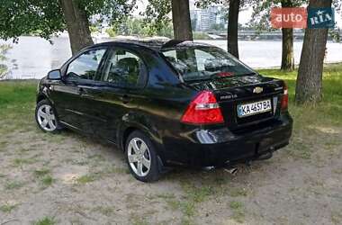 Седан Chevrolet Aveo 2011 в Києві