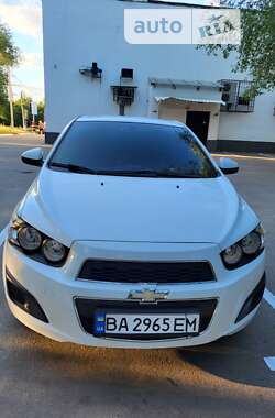 Хетчбек Chevrolet Aveo 2012 в Кропивницькому