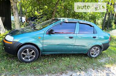 Седан Chevrolet Aveo 2004 в Львові