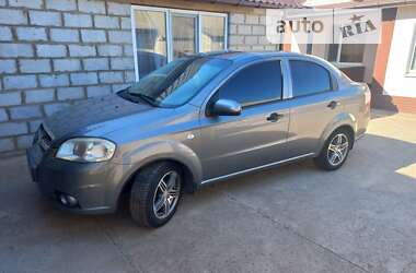 Седан Chevrolet Aveo 2008 в Новониколаевке