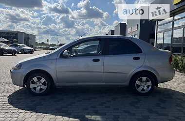 Седан Chevrolet Aveo 2005 в Мукачевому