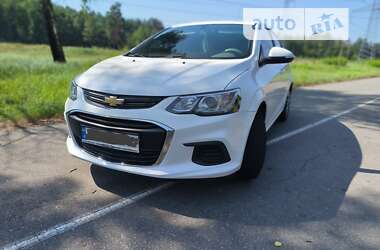 Седан Chevrolet Aveo 2018 в Києві