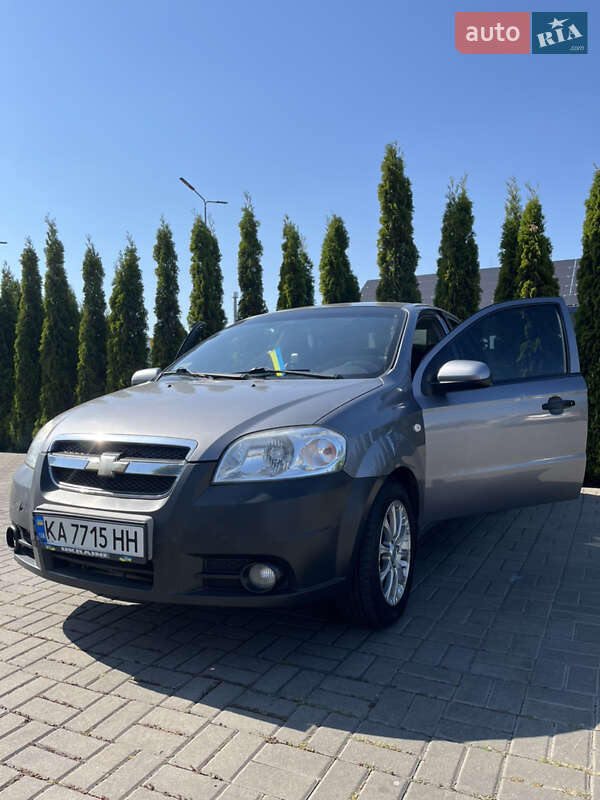 Седан Chevrolet Aveo 2006 в Софиевской Борщаговке