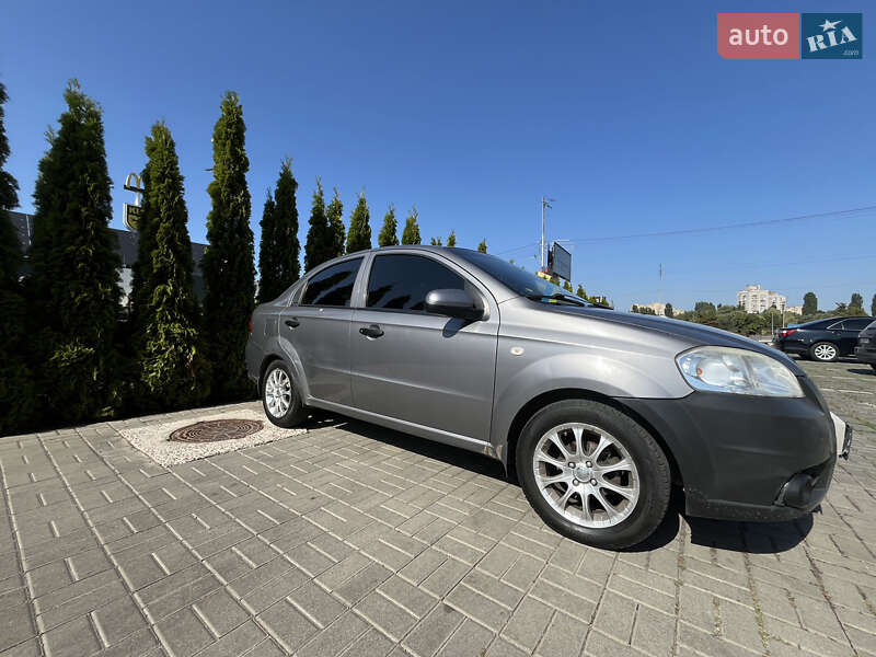 Седан Chevrolet Aveo 2006 в Софиевской Борщаговке