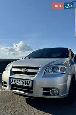 Седан Chevrolet Aveo 2008 в Києві