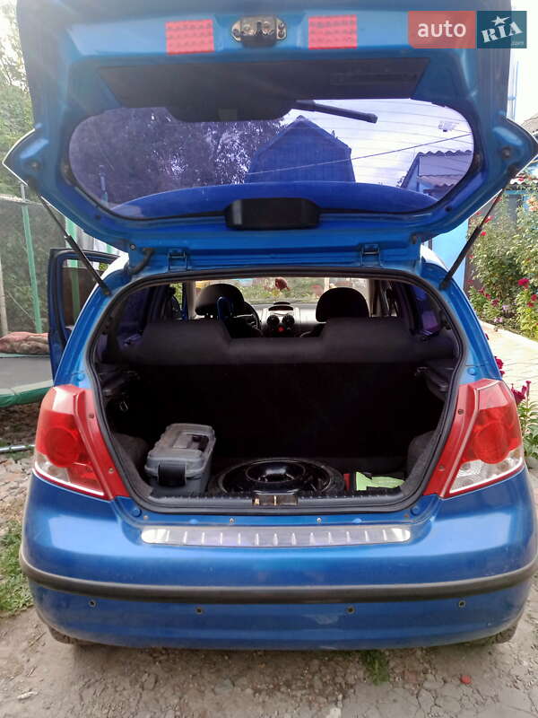 Хетчбек Chevrolet Aveo 2006 в Гребінці