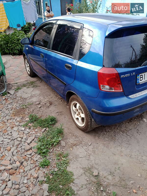 Хетчбек Chevrolet Aveo 2006 в Гребінці