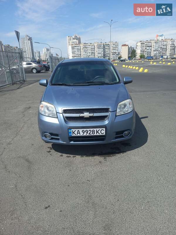 Седан Chevrolet Aveo 2006 в Киеве