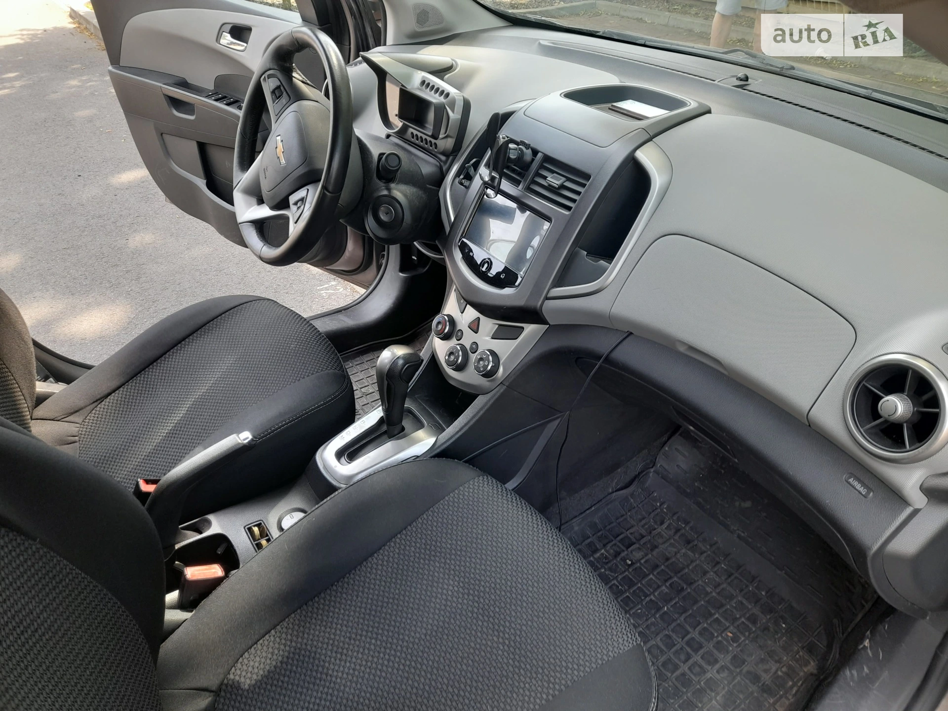 2014 Chevrolet Aveo - мініатюра 17
