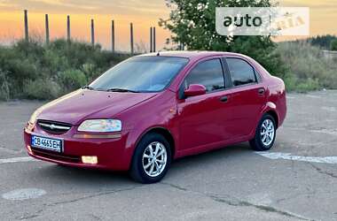 Седан Chevrolet Aveo 2004 в Чернігові