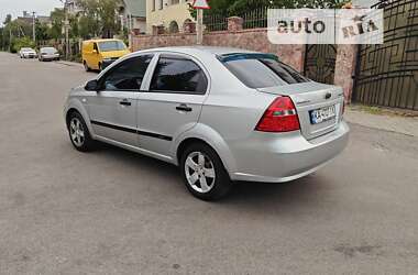 Седан Chevrolet Aveo 2011 в Києві