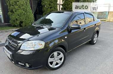 Седан Chevrolet Aveo 2007 в Краснограді