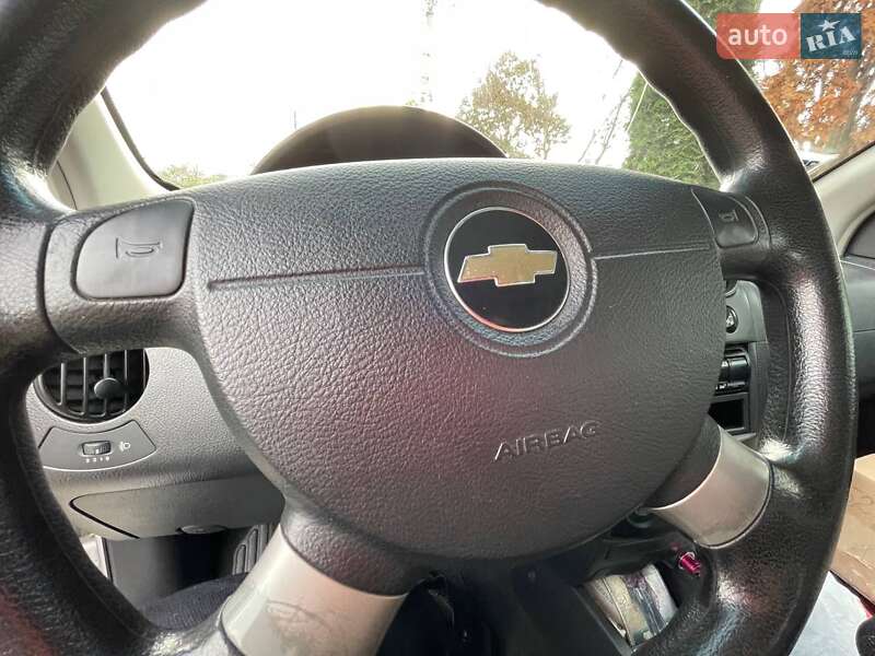 Хетчбек Chevrolet Aveo 2008 в Здолбуніві