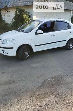 Седан Chevrolet Aveo 2008 в Умани