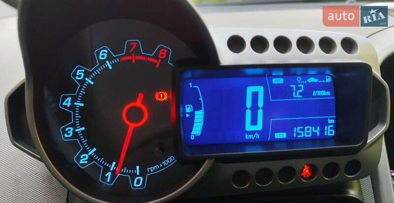 Седан Chevrolet Aveo 2013 в Киеве