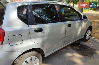 Хэтчбек Chevrolet Aveo 2006 в 