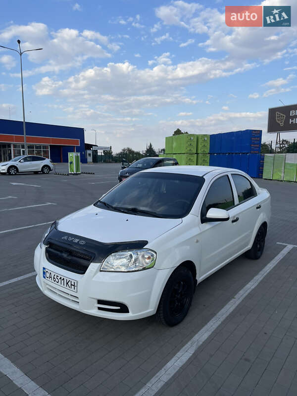 Седан Chevrolet Aveo 2006 в Умани