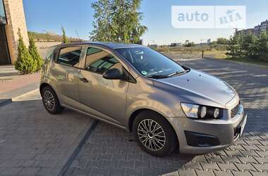 Хэтчбек Chevrolet Aveo 2012 в Хмельницком