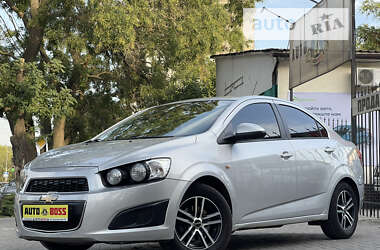 Седан Chevrolet Aveo 2012 в Миколаєві