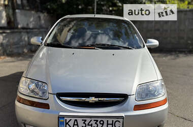 Седан Chevrolet Aveo 2005 в Києві