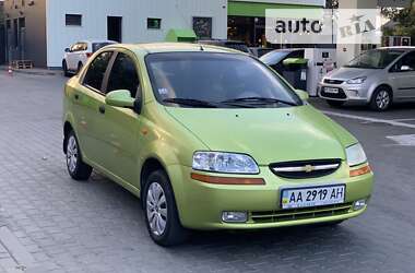 Седан Chevrolet Aveo 2005 в Дніпрі