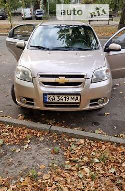 Седан Chevrolet Aveo 2008 в Києві