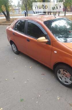 Седан Chevrolet Aveo 2005 в Києві